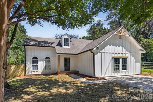702 Foxborough Rd, Charlotte, NC, 28213-5770 | Card Image