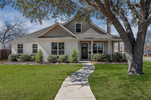 907 Florence St, Mckinney, TX, 75069-2949 | Card Image