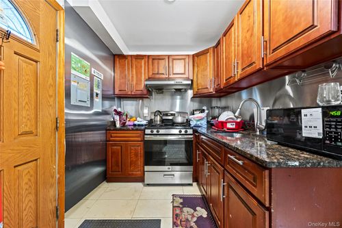 13006 58th Road, New York, NY, 11355 | Card Image