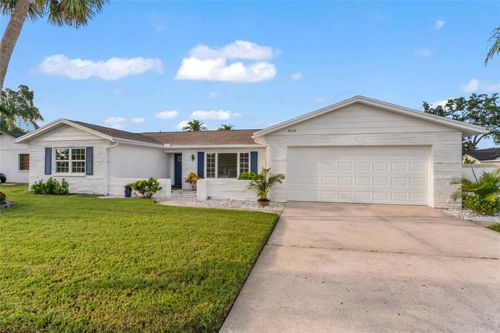 8418 Flagstone Dr, TAMPA, FL, 33615-4916 | Card Image