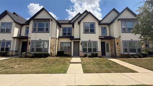 16072 Doe Lake Dr, Little Elm, TX, 75068-2079 | Card Image