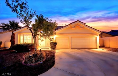 9195 Dawn Garden Ave, Las Vegas, NV, 89147-7893 | Card Image