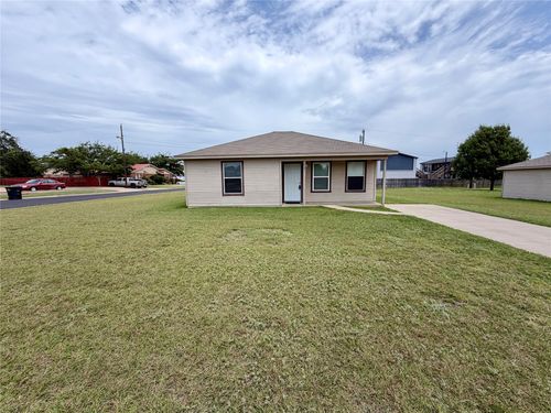 1708 Overland Dr, Cleburne, TX, 76033-7106 | Card Image