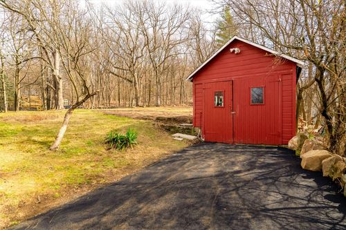 17 Waldron Ave, Nyack, NY, 10960-2935 | Card Image