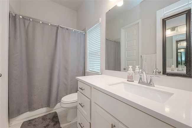 29042 Hauter Way, House other with 4 bedrooms, 4 bathrooms and 3 parking in Fulshear TX | Image 17