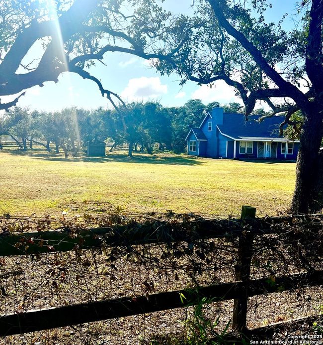 431 Shaver Rd, House other with 4 bedrooms, 3 bathrooms and null parking in Aransas Pass TX | Image 6