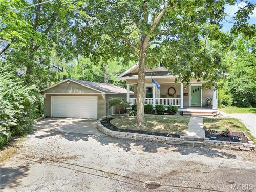 21 Helston Pl, Hillsboro, IL, 62049-1103 | Card Image