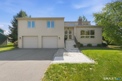 207 Lisa Drive, South Windsor, CT, 06074 | Card Image