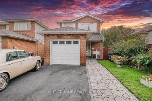 4 Sunshade Pl, Brampton, ON, L6Z2B8 | Card Image