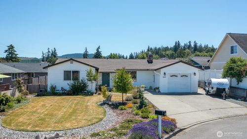 1603 25th St, Anacortes, WA, 98221-3806 | Card Image