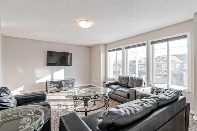 168 Cougar Ridge Manor Sw, Home with 4 bedrooms, 3 bathrooms and 4 parking in Calgary AB | Image 17