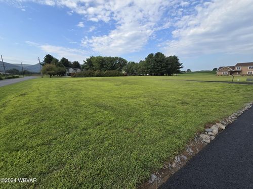 28 Jubilee Ln, Jersey Shore, PA, 17740-7632 | Card Image