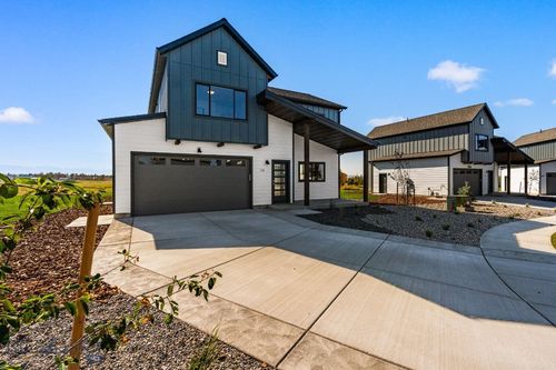 38 Horseshoe Loop, Bozeman, MT, 59718-1231 | Card Image