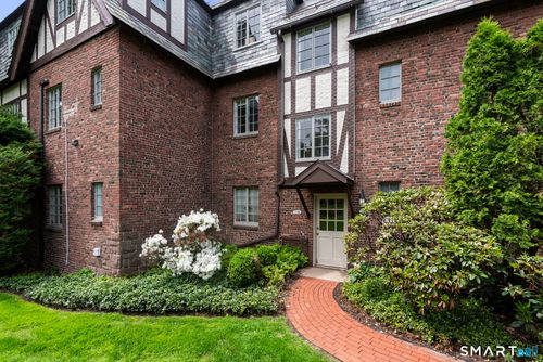 2-180 Fern St, West Hartford, CT, 06119-1198 | Card Image
