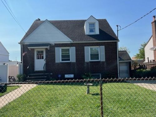 424 Netherland Ave, Staten Island, NY, 10303-1824 | Card Image