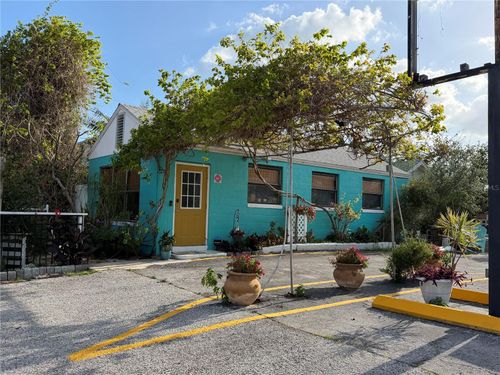 7300 Central Ave, ST PETERSBURG, FL, 33707-1119 | Card Image