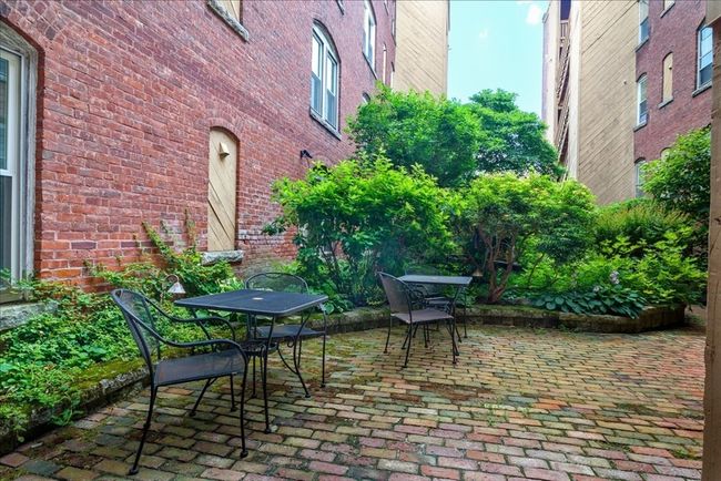 APT-6 - 6 Chatham Pl, Condo with 2 bedrooms, 1 bathrooms and 1 parking in Worcester MA | Image 28