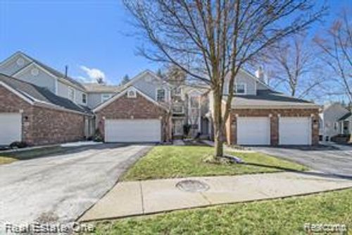 1137 Fairways Blvd, Troy, MI, 48085-6113 | Card Image