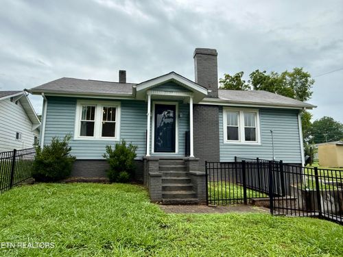 2327 Cedar Ln, Knoxville, TN, 37918-2306 | Card Image