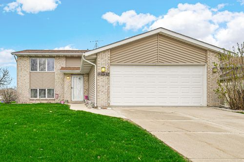 9931 Tyler St, Crown Point, IN, 46307-2490 | Card Image