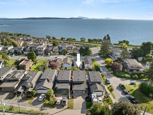 14712 Mcdonald Ave, White Rock, BC, V4B2C8 | Card Image