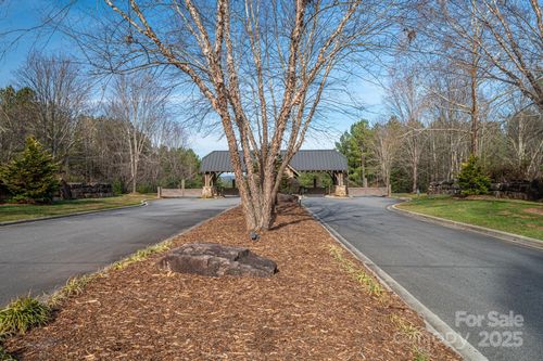125 Catawba Cove Dr Nw, Valdese, NC, 28690 | Card Image