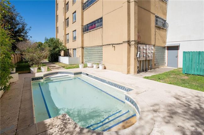 View of swimming pool | Image 18