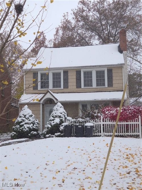 3598 Glencairn Rd, Shaker Heights, OH, 44122-5059 | Card Image