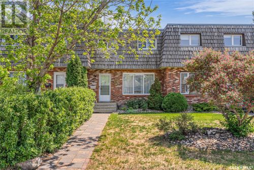 2008 Foley Dr, North Battleford, SK, S9A3G9 | Card Image