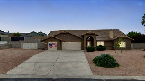 2335 Hopi Dr, Kingman, AZ, 86401-7830 | Card Image