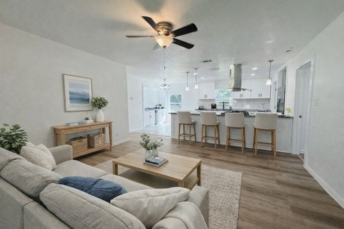 2719 S 27th St, Waco, TX, 76706-3915 | Card Image