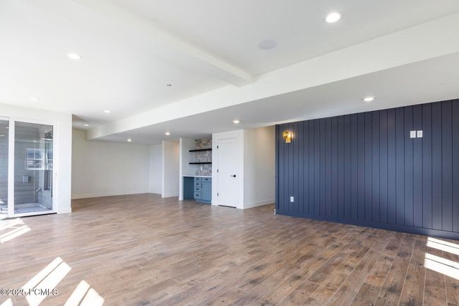 678 E Silver Hill Loop, Condo with 4 bedrooms, 4 bathrooms and null parking in Hideout UT | Image 27