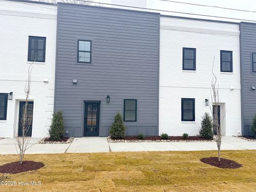 b-99 N Main St, Tarboro, NC, 27886-5056 | Card Image