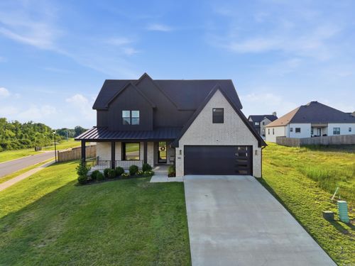 145 Willow Springs Dr, Conway, AR, 72034-5088 | Card Image