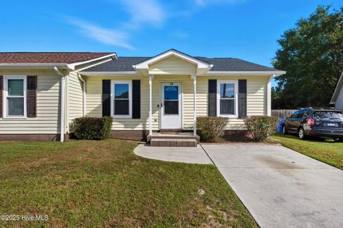 115 Creekview Dr, Jacksonville, NC, 28540-5029 | Card Image