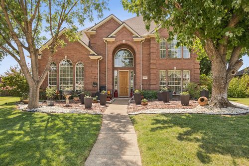 1301 Breamar Dr, Carrollton, TX, 75007-6059 | Card Image
