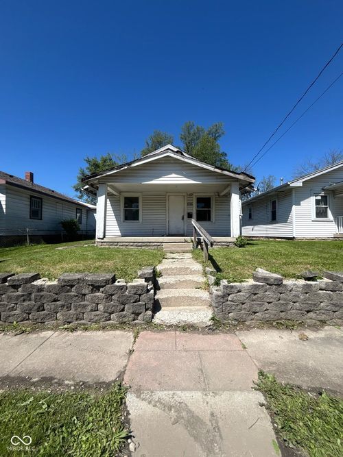 2255 Arrow Ave, Anderson, IN, 46016-3844 | Card Image