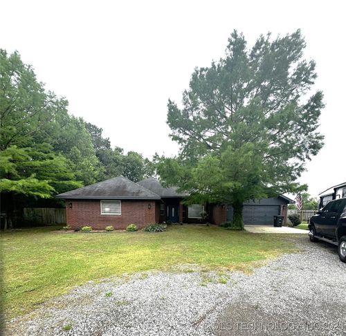 205 Ury Rd, Caddo, OK, 74729-4104 | Card Image