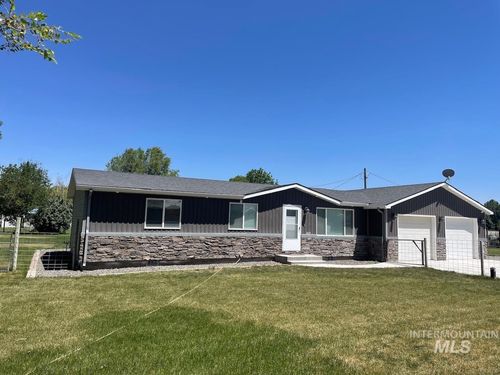 318 Redwood Dr, Burley, ID, 83318-5047 | Card Image