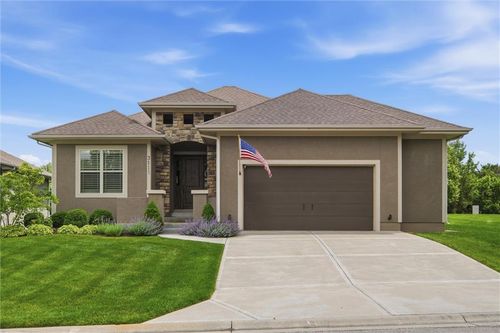 3111 N 118th Ter, Kansas City, KS, 66109-7867 | Card Image