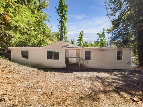 273 Forest Dr, Redway, CA, 95560 | Card Image