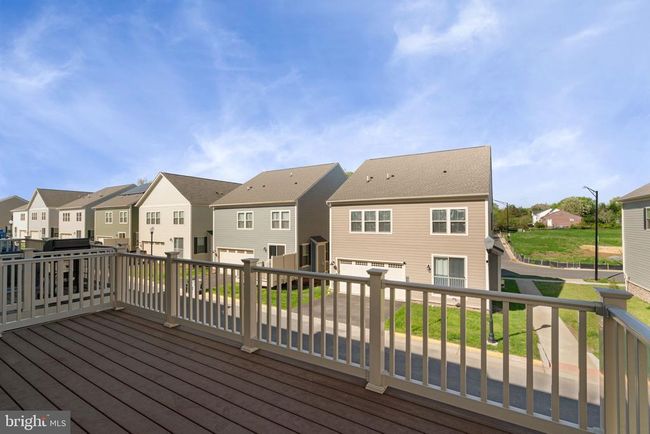 9520 Barnes Loop, Townhouse with 3 bedrooms, 4 bathrooms and null parking in MANASSAS VA | Image 37