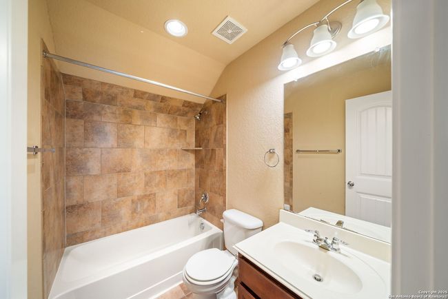 413 Carlow, House other with 4 bedrooms, 3 bathrooms and null parking in Cibolo TX | Image 22