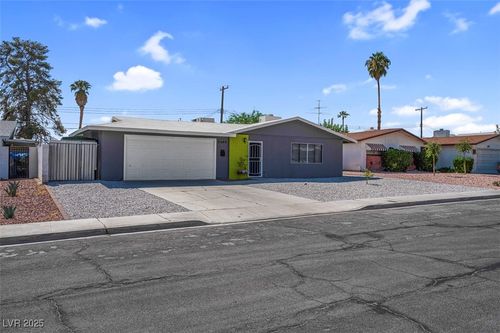 5045 Stampa Ave, Las Vegas, NV, 89146-7047 | Card Image
