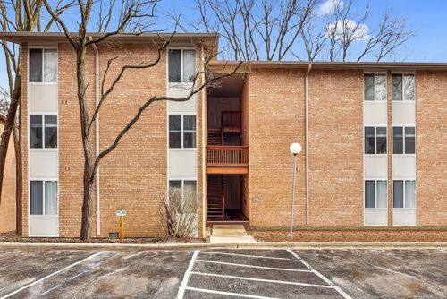 apt-f-5817 Oakwood Dr, Lisle, IL, 60532-2946 | Card Image