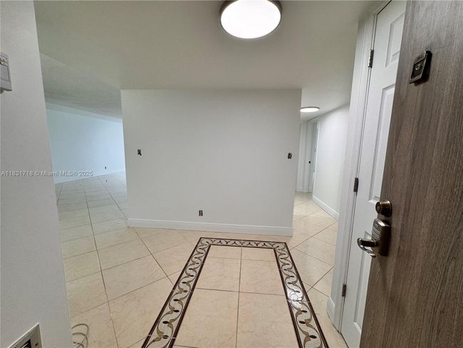 APT-2807 - 1370 S Ocean Blvd, Condo with 2 bedrooms, 2 bathrooms and null parking in Pompano Beach FL | Image 7