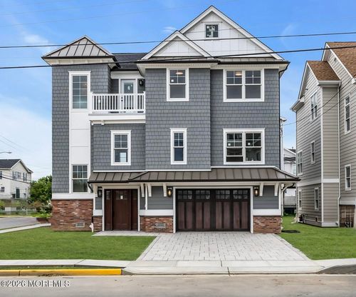200 Central Ave, Point Pleasant Beach, NJ, 08742-3222 | Card Image