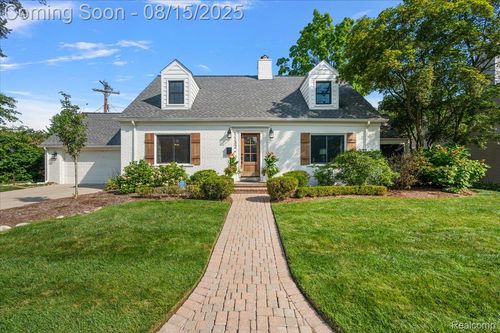 1132 Northlawn Blvd, Birmingham, MI, 48009-5010 | Card Image
