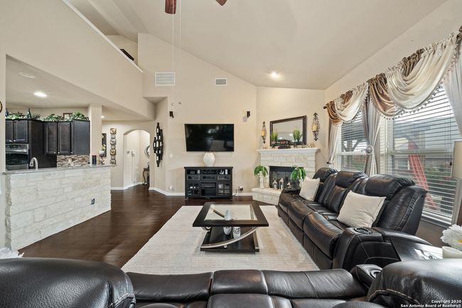 409 Carlow, House other with 4 bedrooms, 3 bathrooms and null parking in Cibolo TX | Image 9
