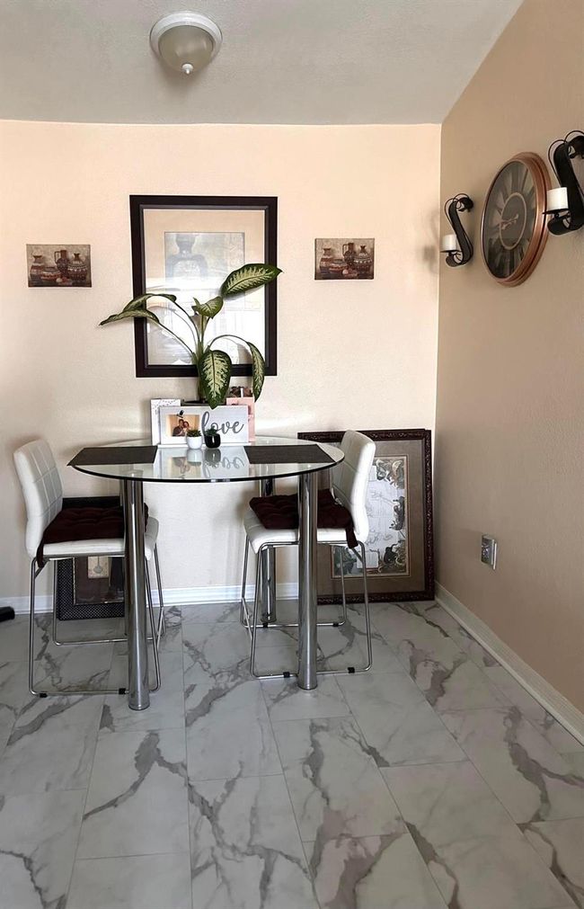 236 - 1401 Village Blvd Boulevard, Condo with 2 bedrooms, 1 bathrooms and null parking in West Palm Beach FL | Image 3